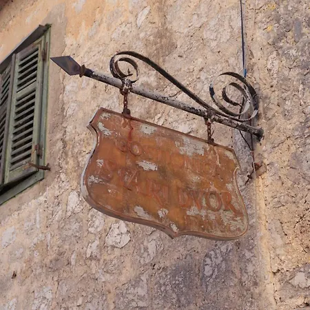 Stari Dvor Углян