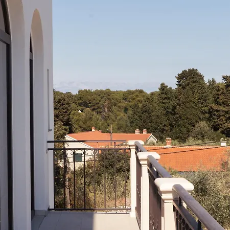 Hotel Stari Dvor 3*