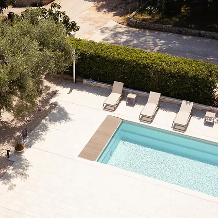 Stari Dvor Hotell 3*