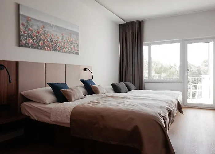 Stari Dvor Hotel