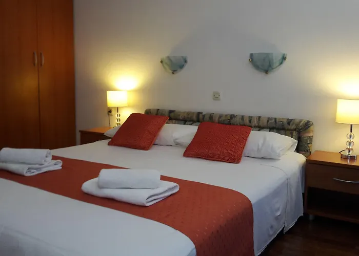 Stari Dvor 3*