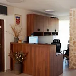 Stari Dvor 3*
