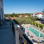 Stari Dvor