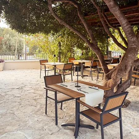 Szálloda Stari Dvor Ugljan