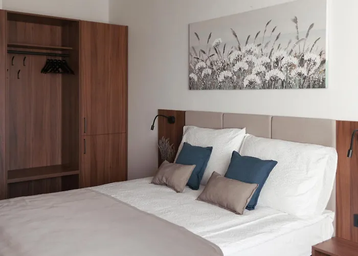 Stari Dvor 3* Ugljan