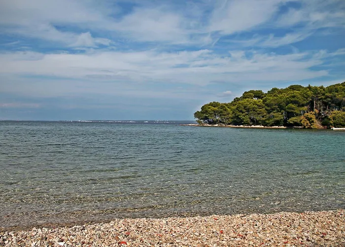 Stari Dvor 3* Ugljan