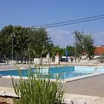 מלון Stari Dvor