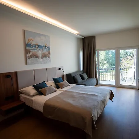 Stari Dvor Hotel