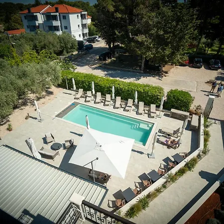 Hotel Stari Dvor 3*