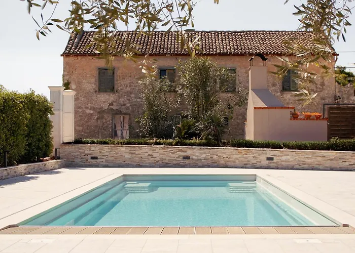 Stari Dvor Szálloda Ugljan