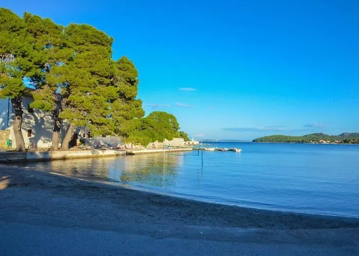 Szálloda Stari Dvor 3*